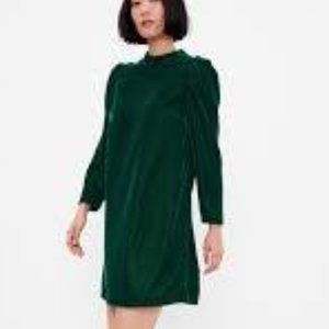 Gap puff sleeve mock neck velvet mini dress